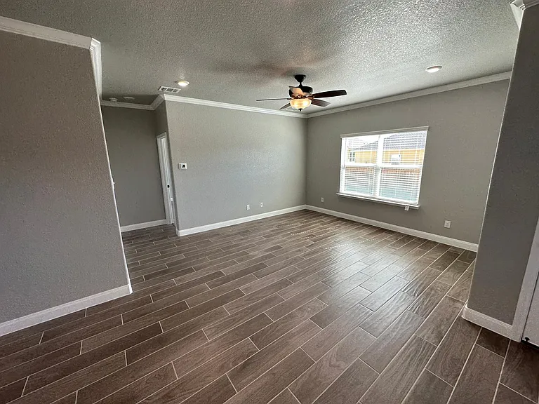 1423 Curlew Ln — Photo 5