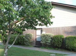 138 Golfcrest Ln, Oak Ridge, TN 37830