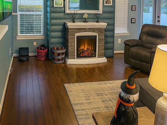 5th image of 3216 Silverbell Dr
