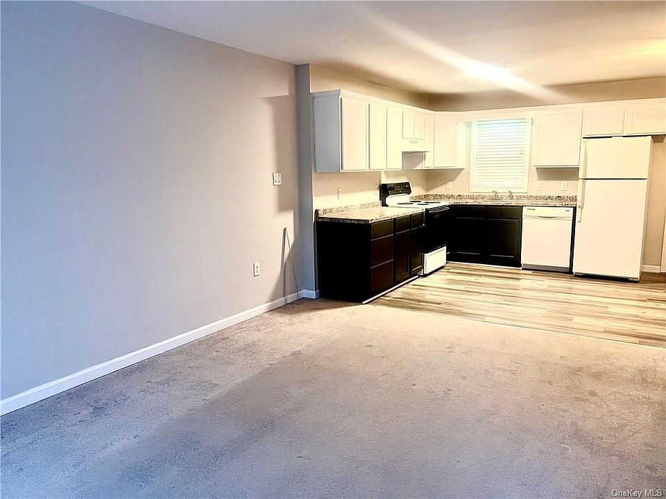 31 Wallkill Ave Wallkill NY Zillow