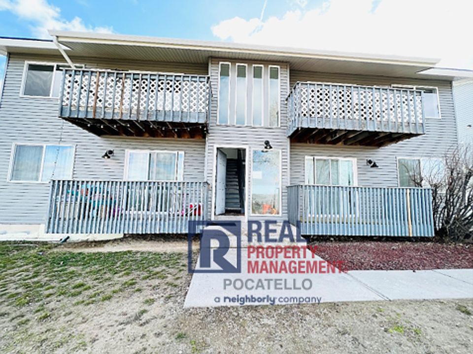 1st image of 1094 E Cedar St APT 3