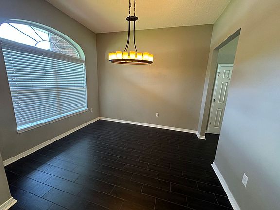 5th image of 4995 Spencer Oaks Blvd
