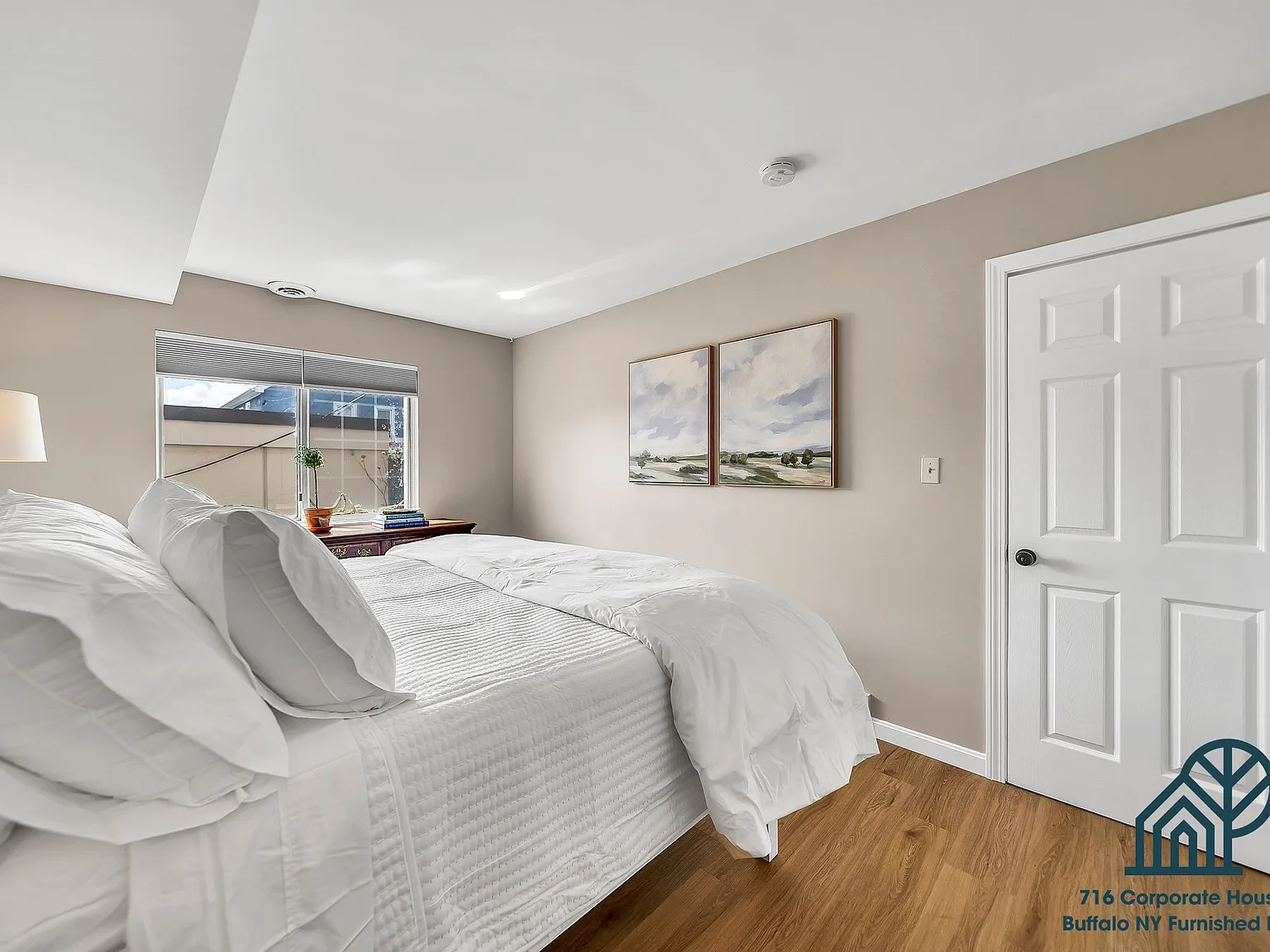 2660 Elmwood Ave — Photo 2