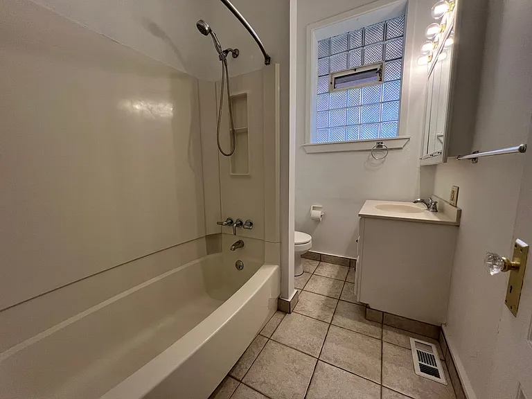 333 Morewood Avenue — Photo 7