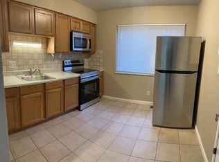 501 San Juan Dr #1E, Saint Charles, MO 63303