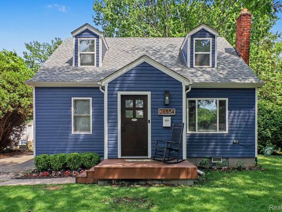 28304 Glasgow St, Southfield, MI 48076