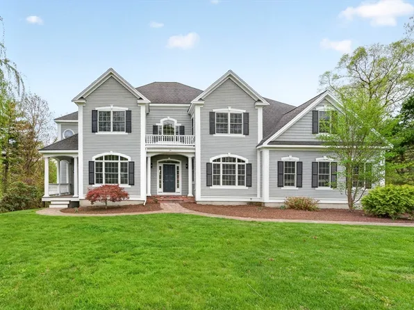 19 Estabrook Ln, Berlin, MA 01503