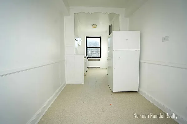 Rented by Norman Raindel, LREB | media 13