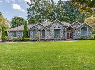 406 Greenwood Dr, Greensburg, PA 15601