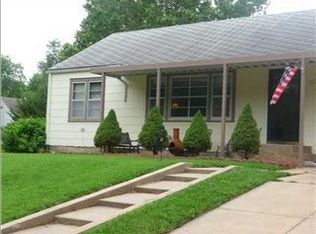 423 SE 6th St, Newton, KS 67114