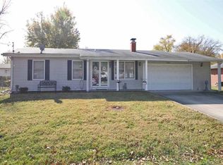 211 Cindy St, Brighton, IL 62012