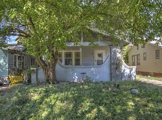 2112 E William St, Decatur, IL 62521