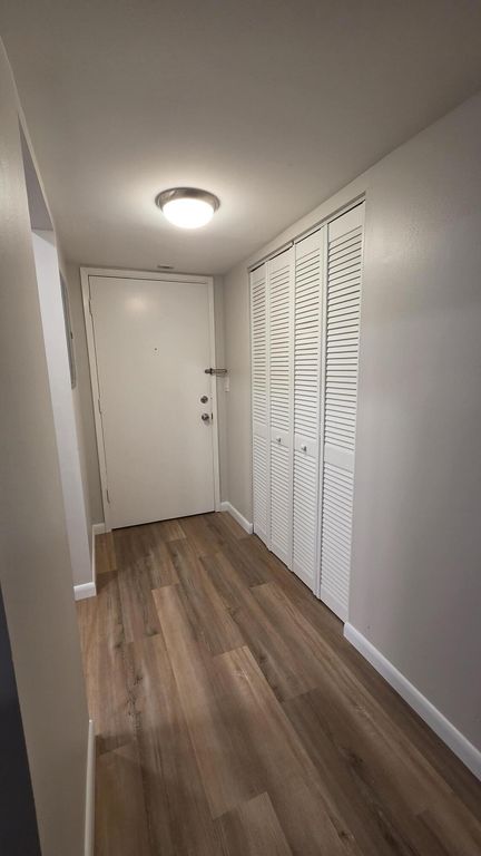 257 S Cypress Road #408, photo 4