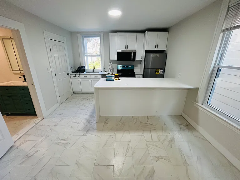 349 Ellsworth Ave #2 — Photo 3
