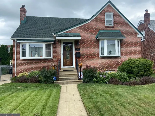 4027 Benson St, Philadelphia, PA 19136