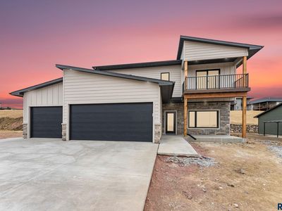 1521 W Burton Dr, Brandon, SD, 57005