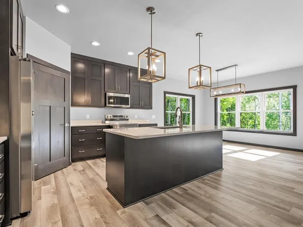 4352 W Madeline Ln #1, Sturgeon Bay, WI 54235