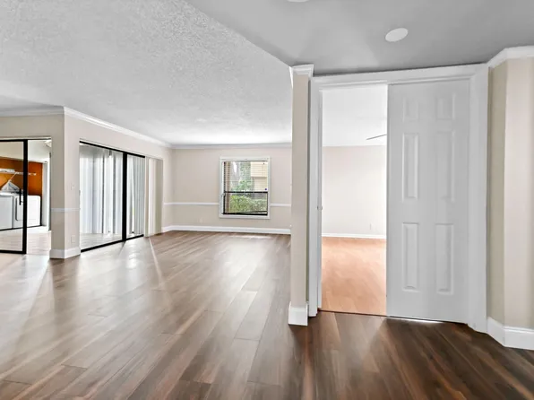 3757 Cocoplum Cir #3567, Coconut Creek, FL 33063