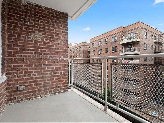 5th image of 104-20 68th Dr APT A31