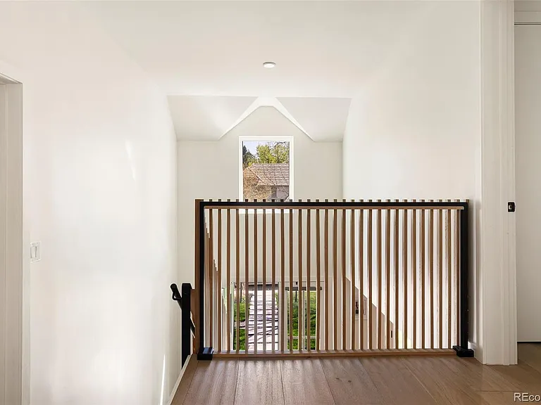 431 Elm St — Photo 31