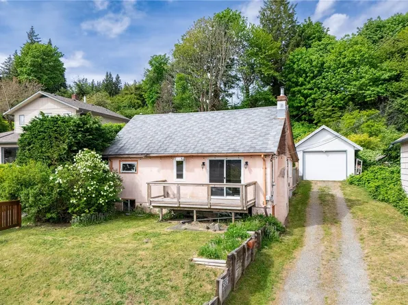 566 Thulin St, Campbell River, BC V9W 2L1