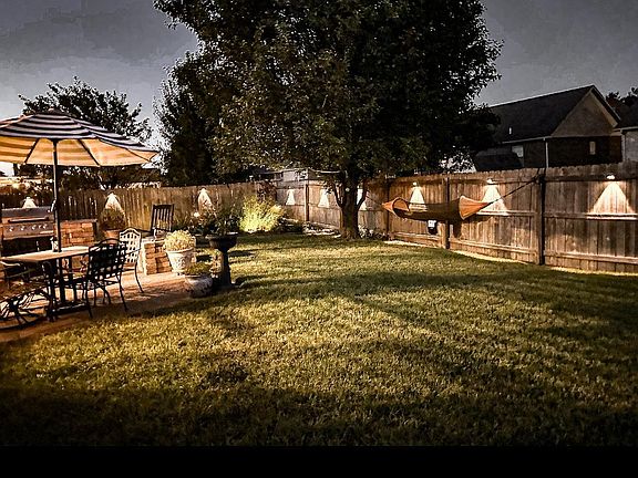 3rd image of 4660 Miranda Dr