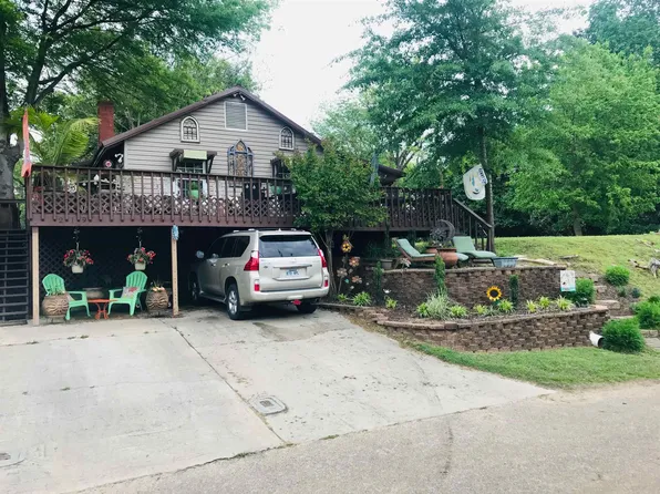 219 S 1st St, Augusta, AR 72006