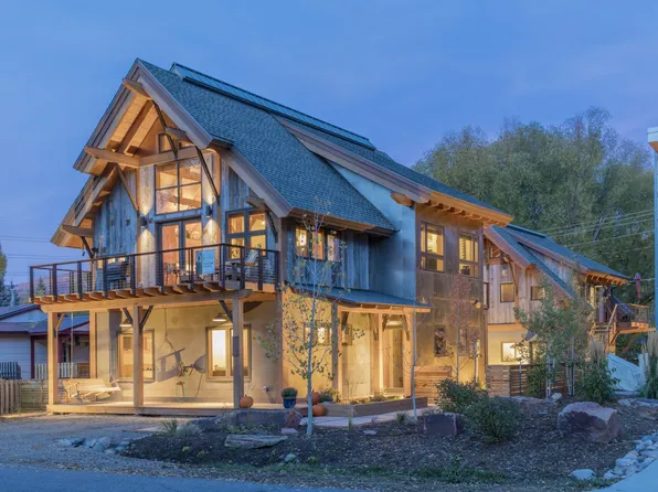 380 Pearl St, Steamboat Springs, CO 80487