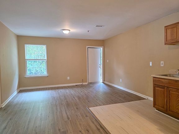 2nd image of 3209 Miller Rd APT P