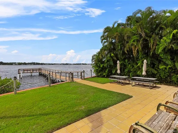 1915 SW Palm City Rd APT E, Stuart, FL 34994