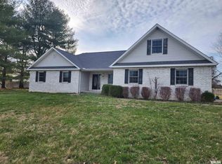 3001 Teakwood Ln, Herrin, IL 62948