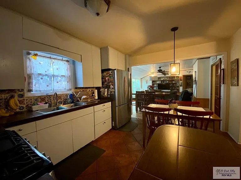 205 Ebony Ave #GUEST COTTAGE — Photo 13