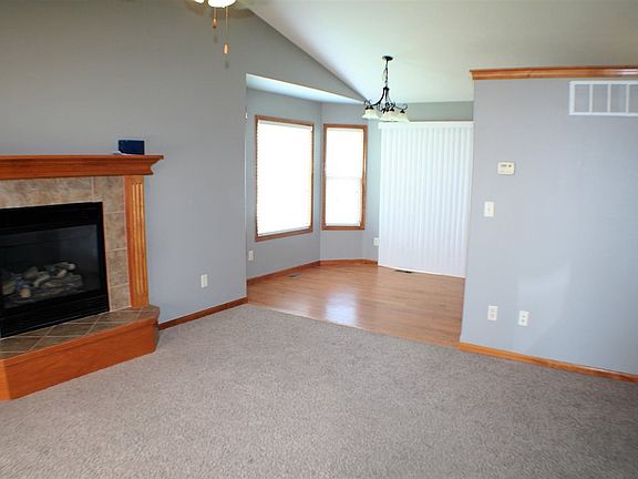 4th image of 2803 N Rushwood Dr