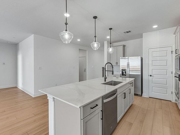 7th image of this home