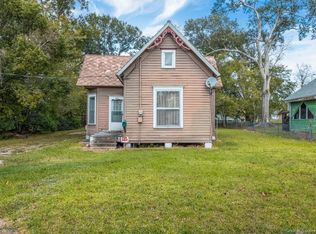 626 2nd St, Jennings, LA 70546