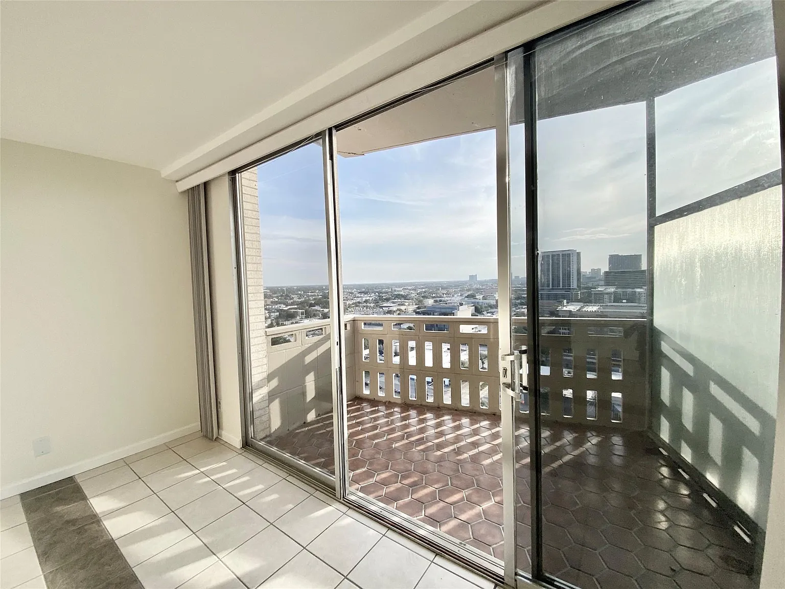 Studio, 1.0 bath, 436 sqft, $1,195 — Photo 3