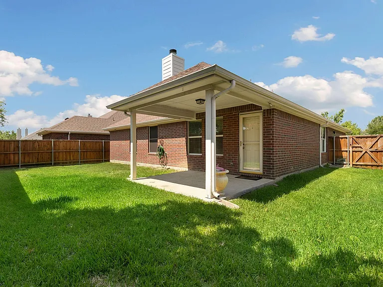 8306 Nicholson Dr — Photo 24