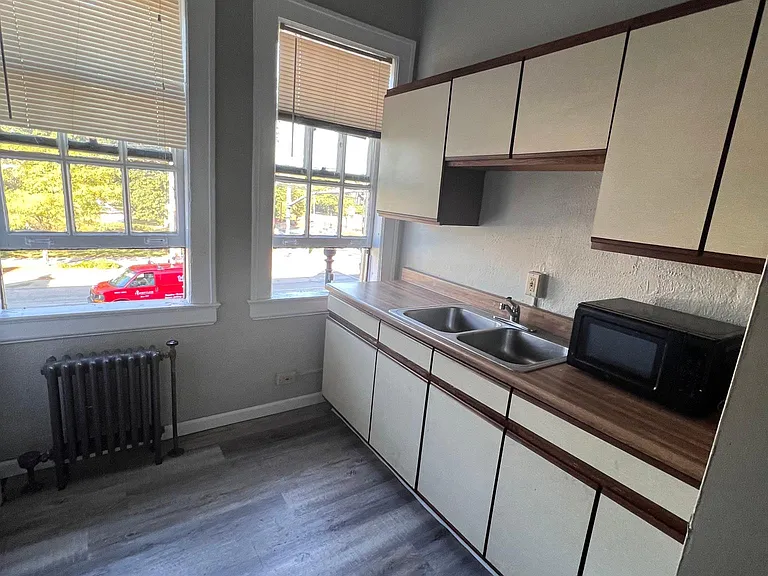3427 Lee Rd #1 — Photo 5