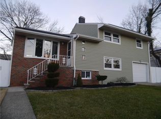 80 Tracy Dr, Fords, NJ 08863
