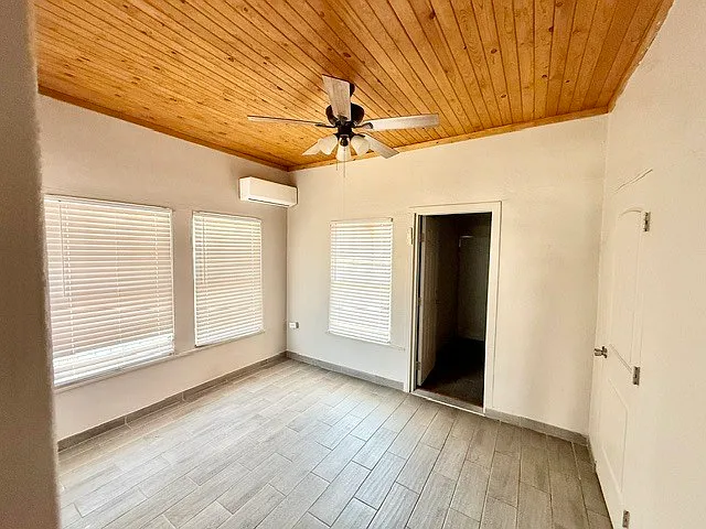 481 S 2nd Ave — Photo 8