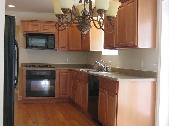 5th image of 43W970 Fox Hill Ct
