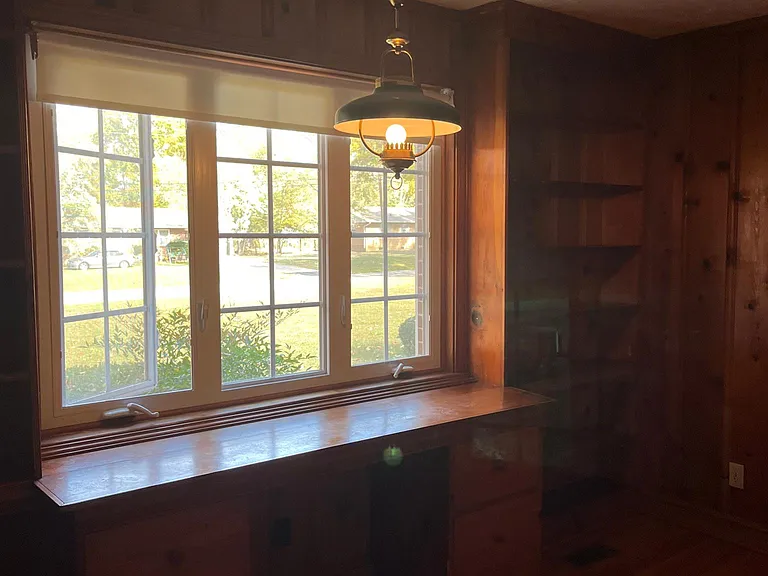 335 Smith St — Photo 9