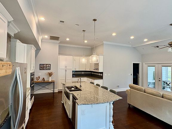 3rd image of 3085 Moss Bridge Ln