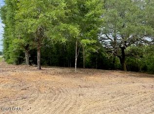 3513 River Rd, Vernon, FL 32462