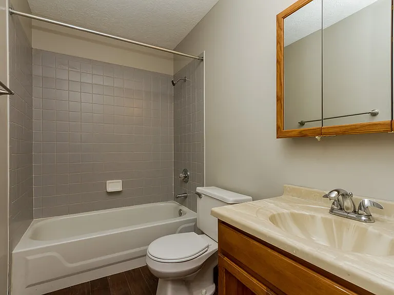 7665 Geist Estates Dr — Photo 14