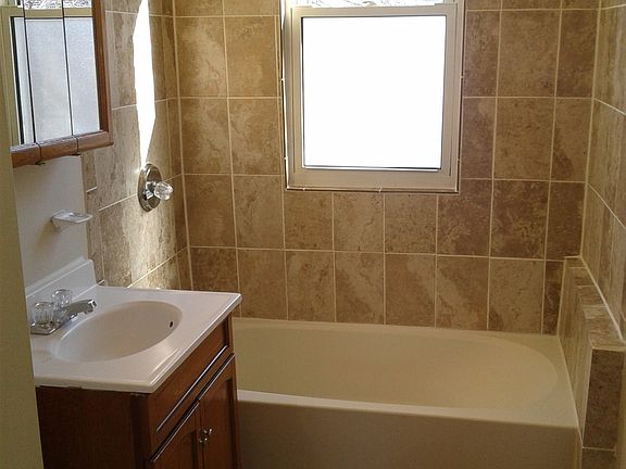 5th image of 31-33 Dorothy St #33B1