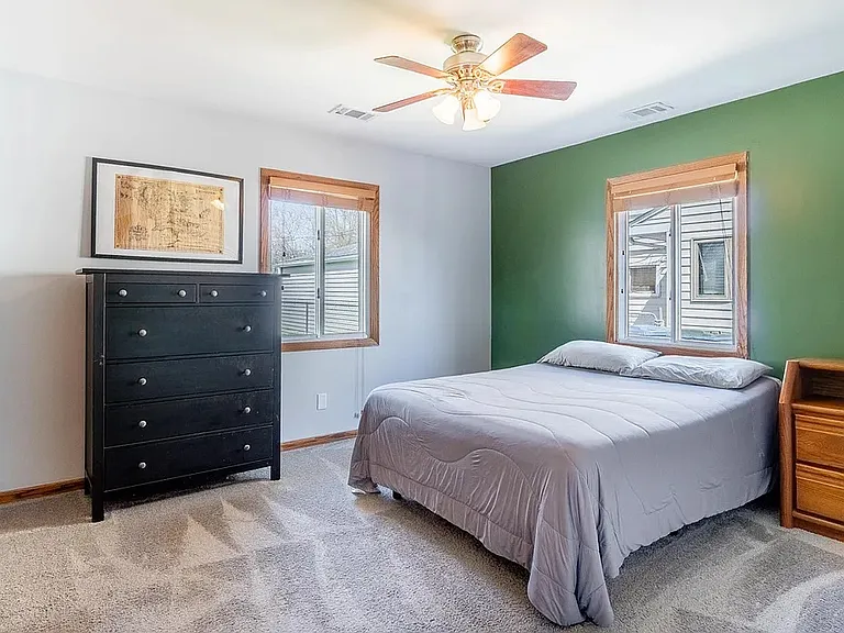 8124 Robertson Pl — Photo 12