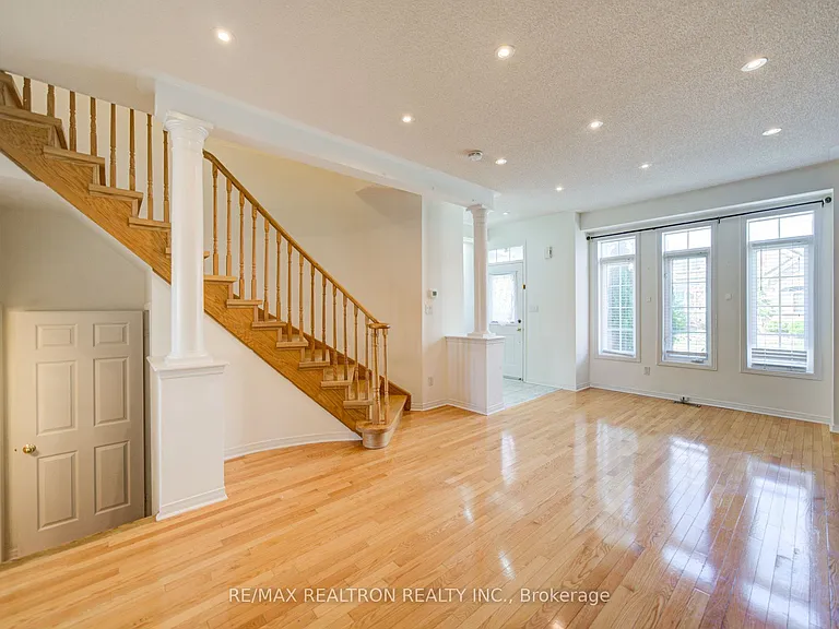 2365 Bur Oak Ave — Photo 4