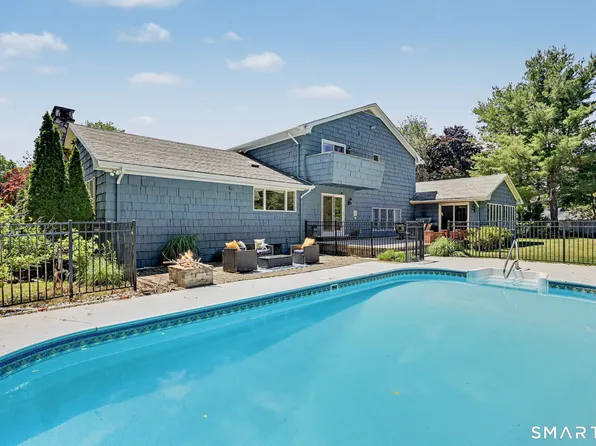 10 Morning Glory Drive, Easton, CT 06612