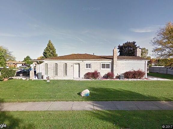 2nd image of 38914 Cottonwood Ct